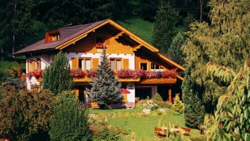 guesthouse Lackner in summer